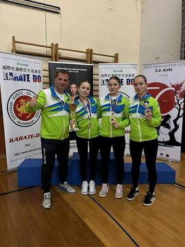 Ekipne zmagovalke v katah